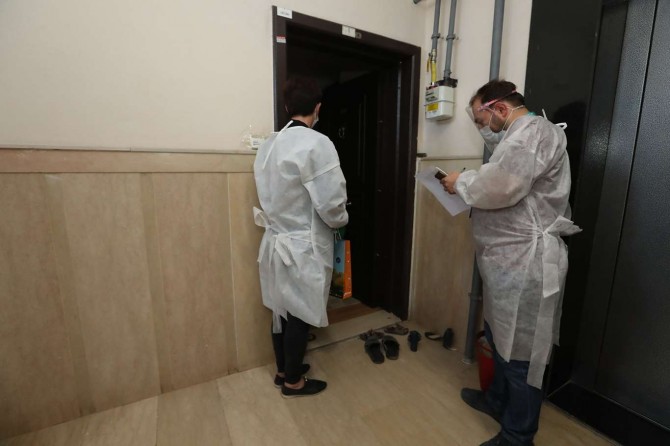 Van’da Covid-19 hastalarına hijyen paketi dağıtılıyor