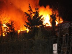 Li Enqerê 680 Dikan Şewitîn