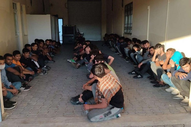 65 irregular migrants held in eastern Turkey