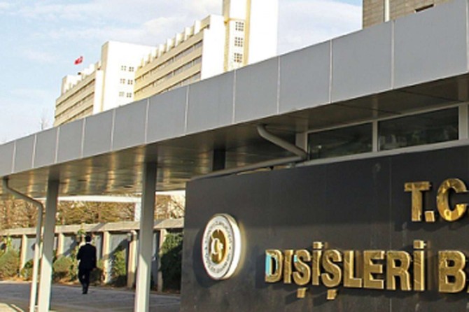 Dışişlerinden ders kitaplarında PKK'ye yer veren Fransa'ya tepki