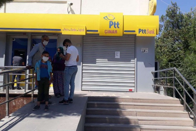 PTT Çınar şubesi Covid-19 vakaları nedeniyle kapatıldı
