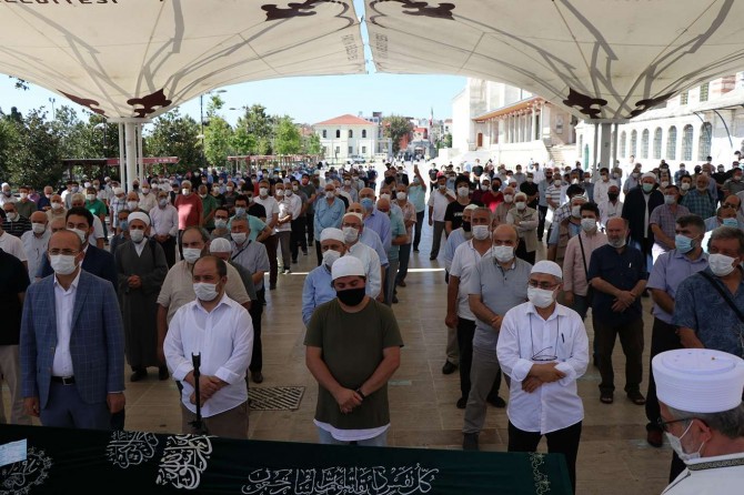 İlahiyatçı-Yazar Mevlüt Özcan ebediyete uğurlandı