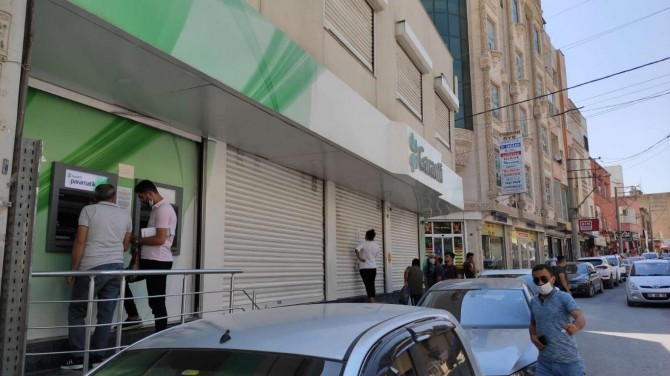 Nusaybin Garanti Bankası Şubesi 14 gün karantinaya alındı