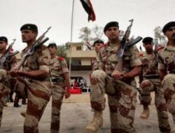 Irak Ordusu Suriye sınırında