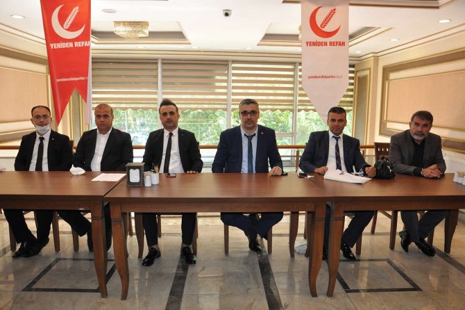 Yeniden Refah Partisi Batman İl Teşkilatı basınla bir araya geldi