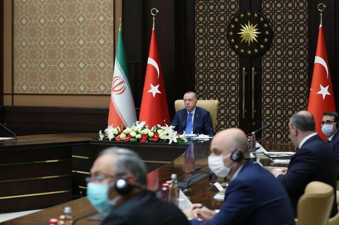 Erdoğan: Türkiye ve İran diyaloğu bölgesel sorunların çözümünde belirleyici role sahiptir