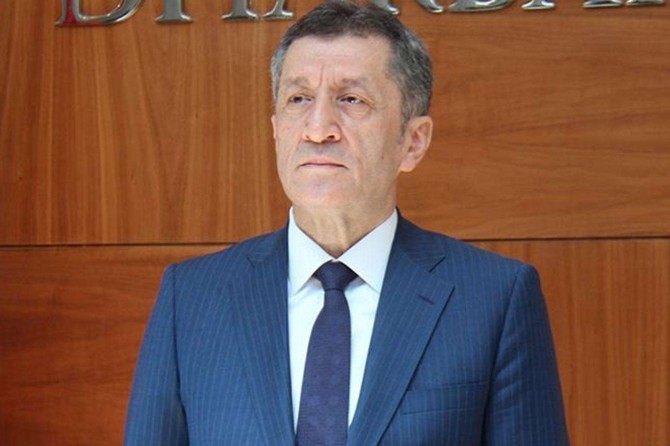 Bakan Selçuk: "İmam hatip öğrencileri için dile getirilen ifadeler kabul edilemez"