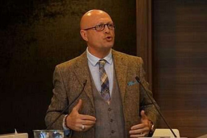 Erol Mütercimler, Haliç Üniversitesi'ndeki görevinden istifa etti