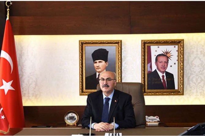 İzmir Valisi Köşger: "Kentte 14 Eylül'den itibaren esnek çalışma modeline geçilecek"