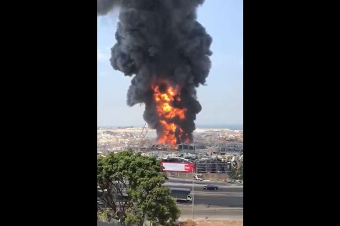 Beyrut Limanı'nda yeniden yangın çıktı