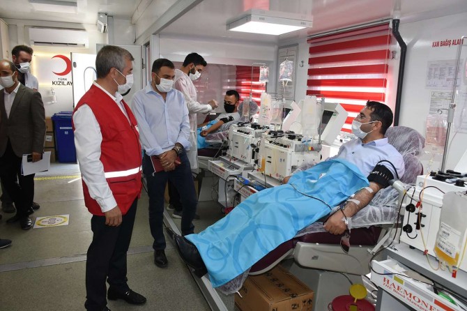 Gaziantep’te Coronavirus’ten iyileşenler immun plazma bağışı yaptı