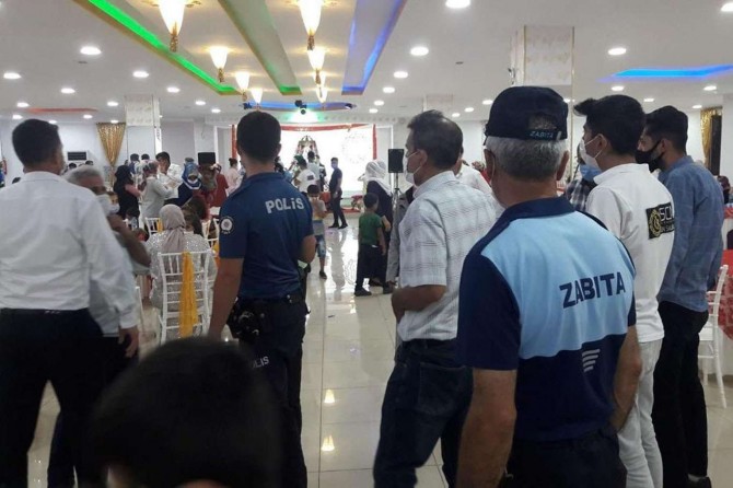 Elazığ'da pandemi kurallarına uyulmaması durumunda para cezası verilecek, adli işlem başlatılacak