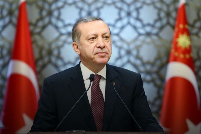 Cumhurbaşkanı Erdoğan: "İmam hatip nesline düşmanlık eden müptezellere baş eğmeyeceğiz"