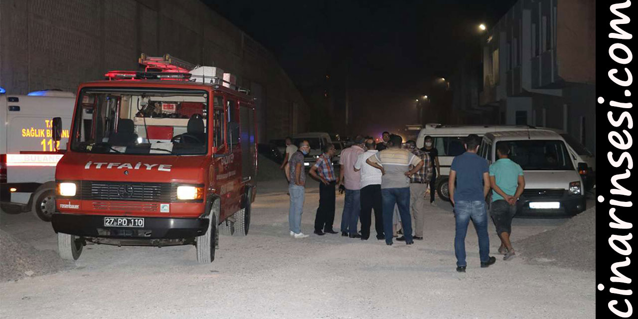 Gaziantep'te demir doğrama atölyesinde yaşanan patlamanın ardından yangın çıktı
