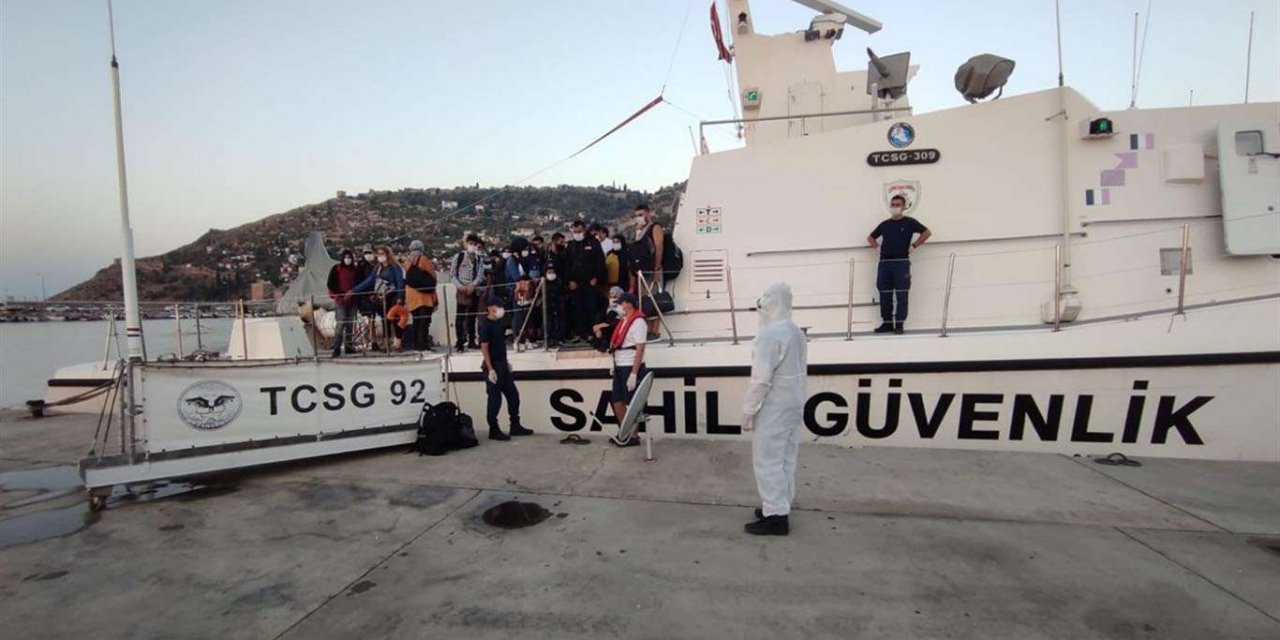 Antalya açıklarında 120 düzensiz göçmen yakalandı