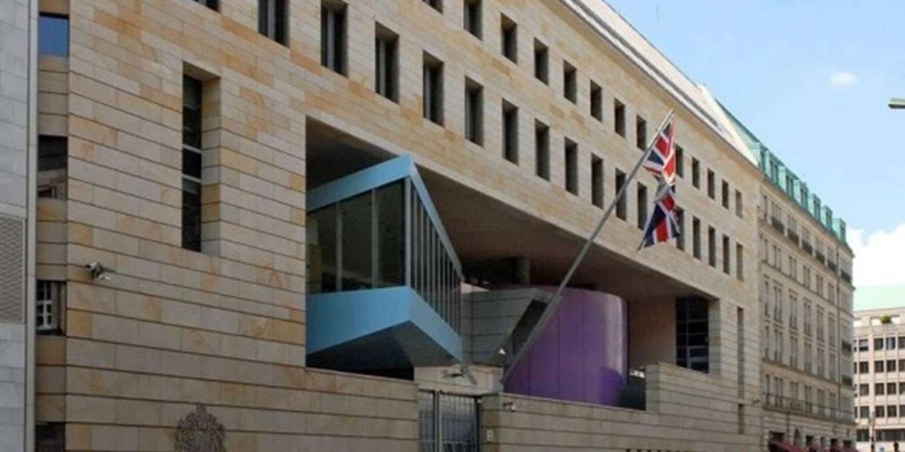 İngiltere'nin Bağdat Büyükelçiliğine ait araca bombalı saldırı