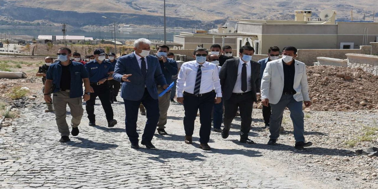Batman Valisi Şahin, Hasankeyf ilçesinde incelemelerde bulundu