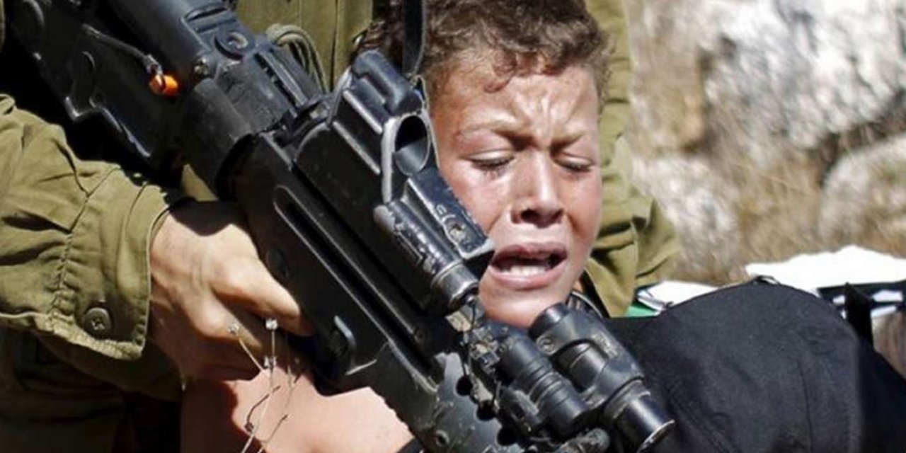 Siyonist işgal rejimi Filistinli 2 küçük çocuğu alıkoydu