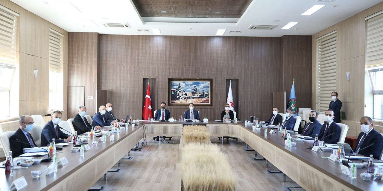 3 bakan Gıda İzleme Komitesi toplantısında bir araya geldi