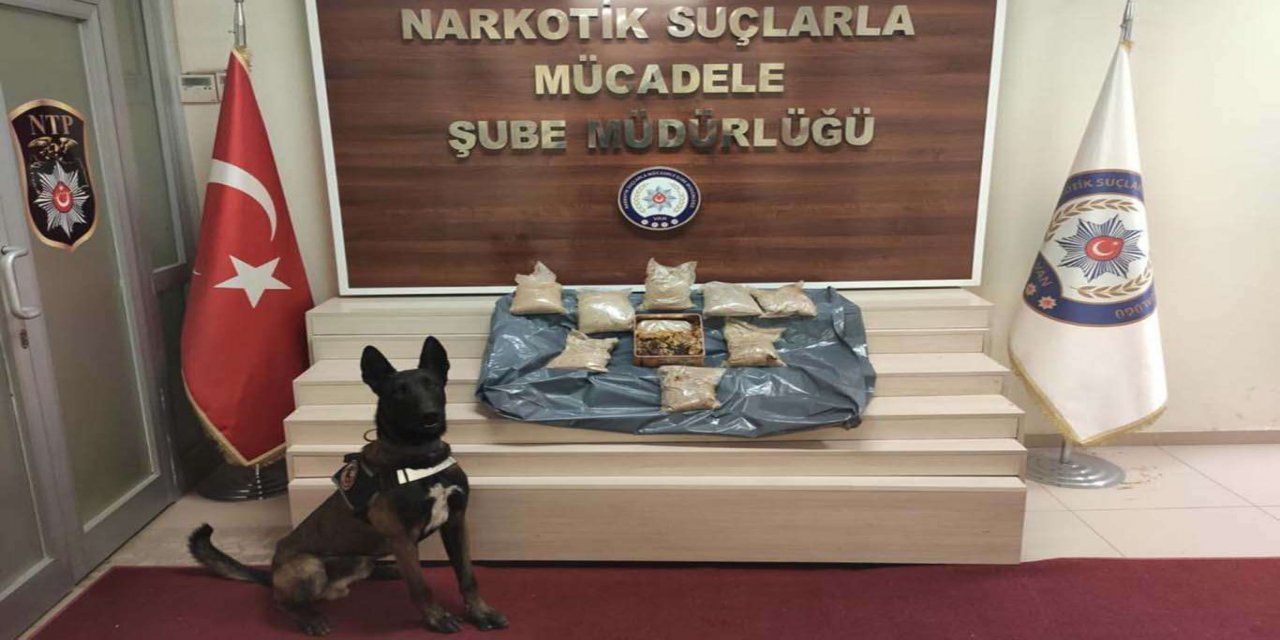 Bal kutularından 9 kilo uyuşturucu çıktı