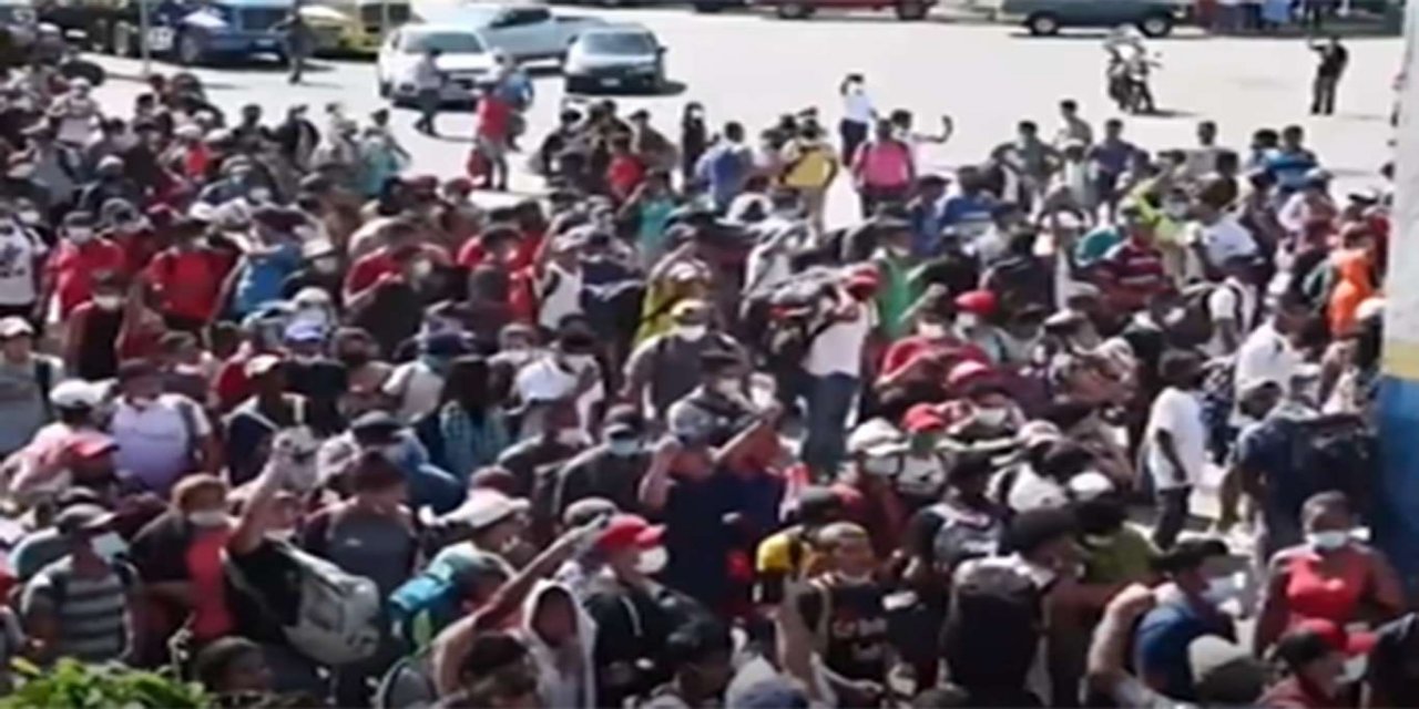 ABD'ye ulaşmak üzere yola çıkan Honduraslı göçmenler, Guatemala'ya ulaştı.