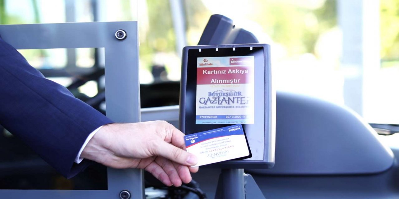 Gaziantep Valisi Gül: “Temaslı ve pozitif hastalar toplu ulaşımı kullanamayacak”