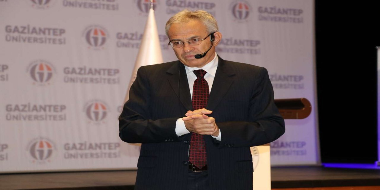 Gaziantep Üniversitesinin yeni rektörü Özaydın, basınla bir araya geldi