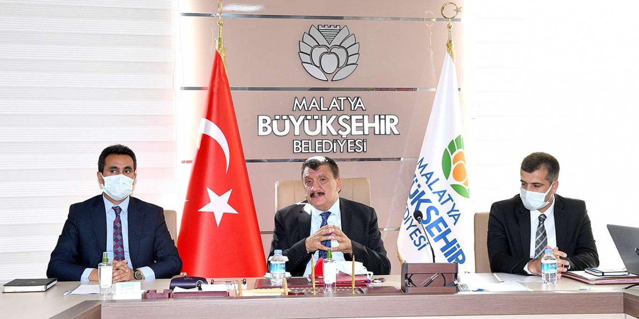 Malatya’da tabelalara "standart" getirilecek