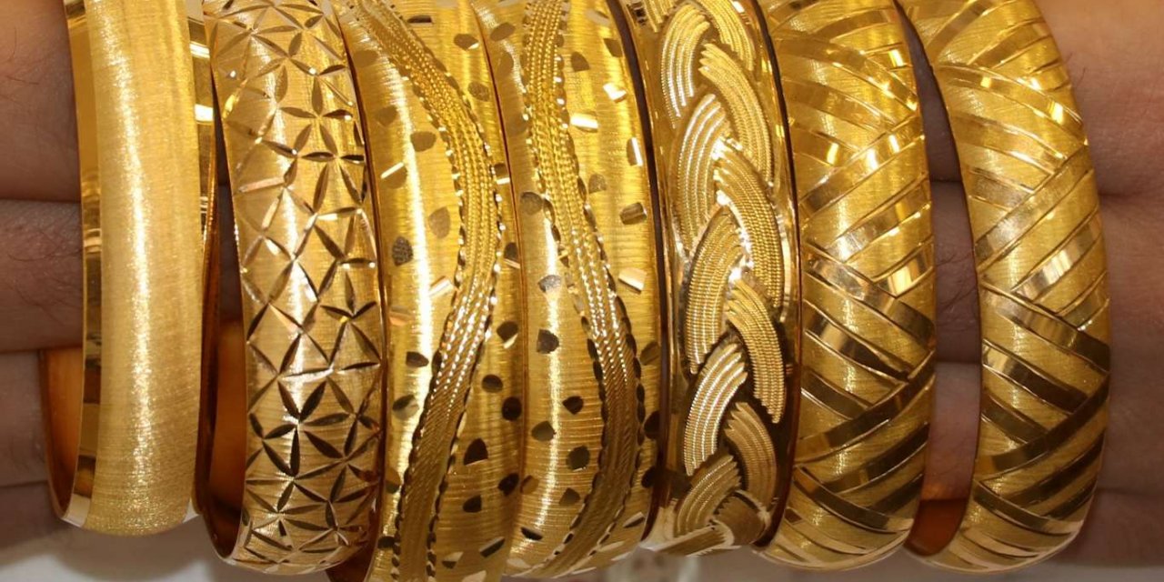 Kuyumcular pandemiden dolayı düğün sezonunda umduğunu bulamadı