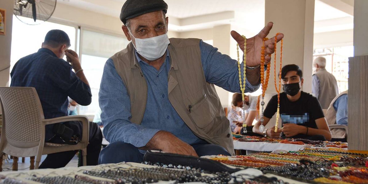 Coronavirus tespih satıcılarını da etkiledi