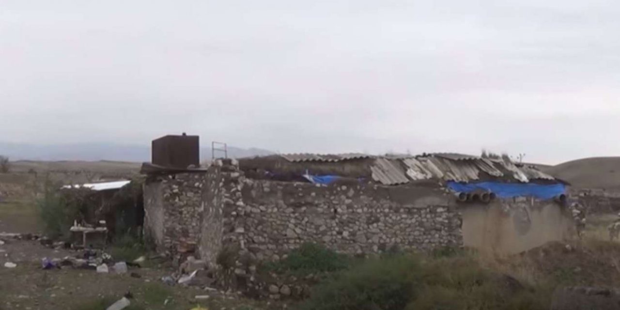 Azarbaycan ele geçirdiği Cebrail kentinin görüntülerini paylaştı