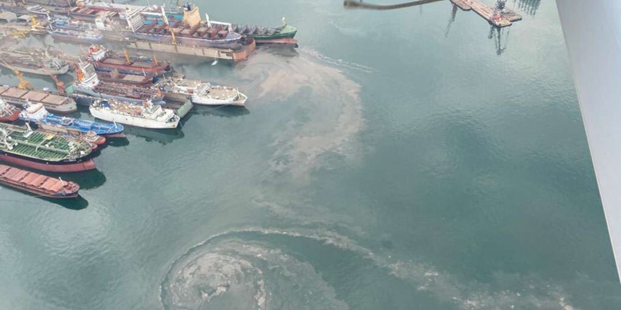 İstanbul Tuzla'da deniz kirliliğine neden olan gemiye bir milyon 361 TL ceza kesildi