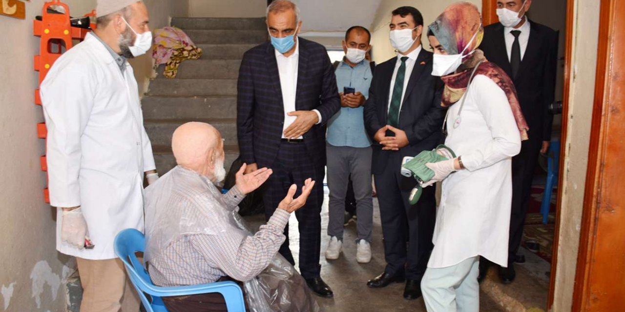 Hilvan’da 1200 yaşlı ve engelliye evde bakım hizmeti