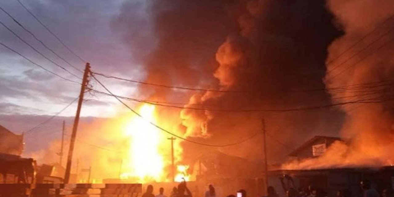 Nijerya'da benzin istasyonunda patlama: 5 ölü