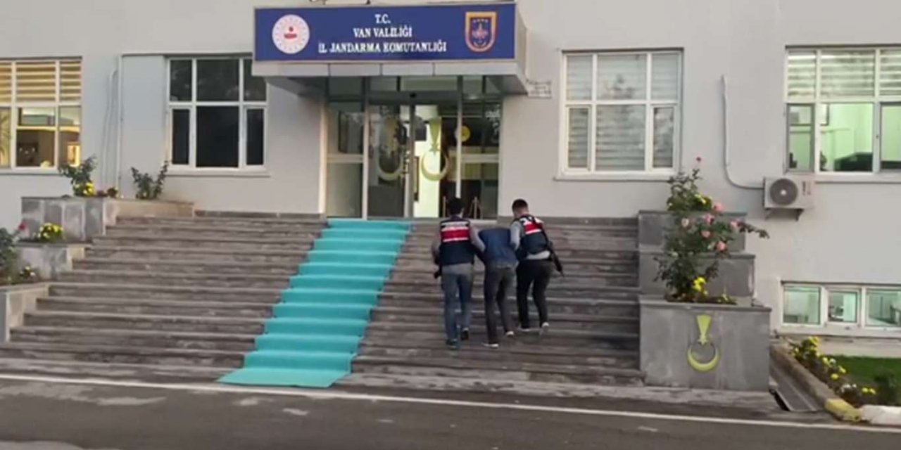 Van Valiliği: PKK'lı bir kişi teslim oldu