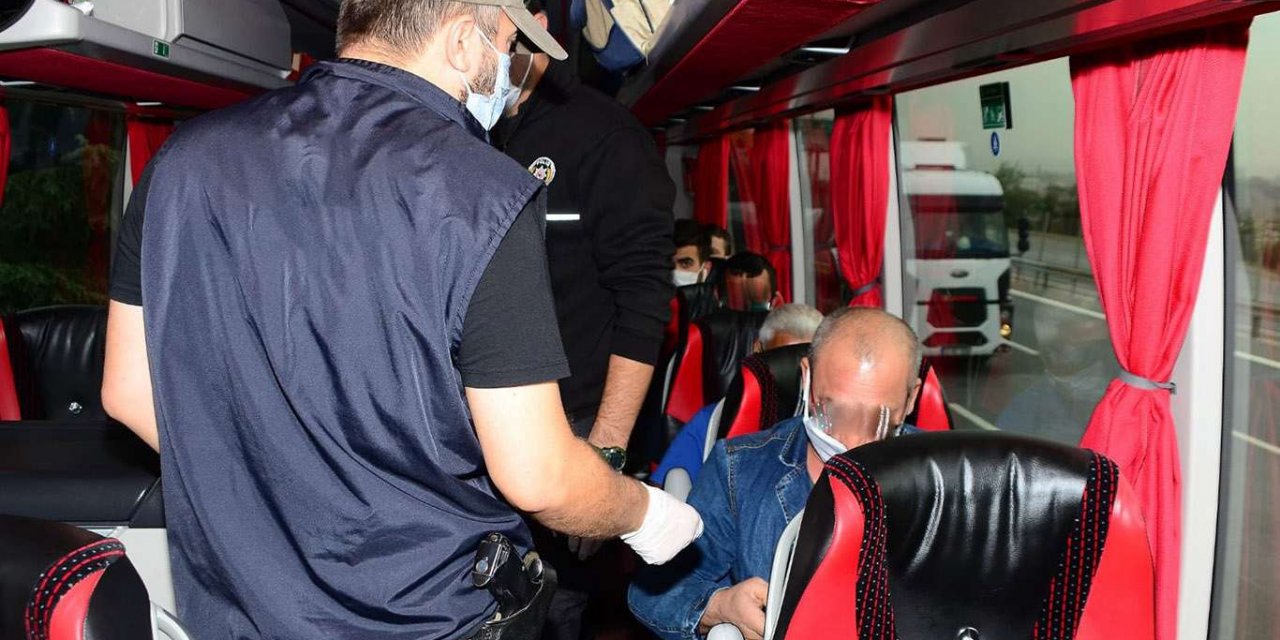 Kocaeli'de Covid-19 tedbirlerine uymayan 298 kişiye para cezası