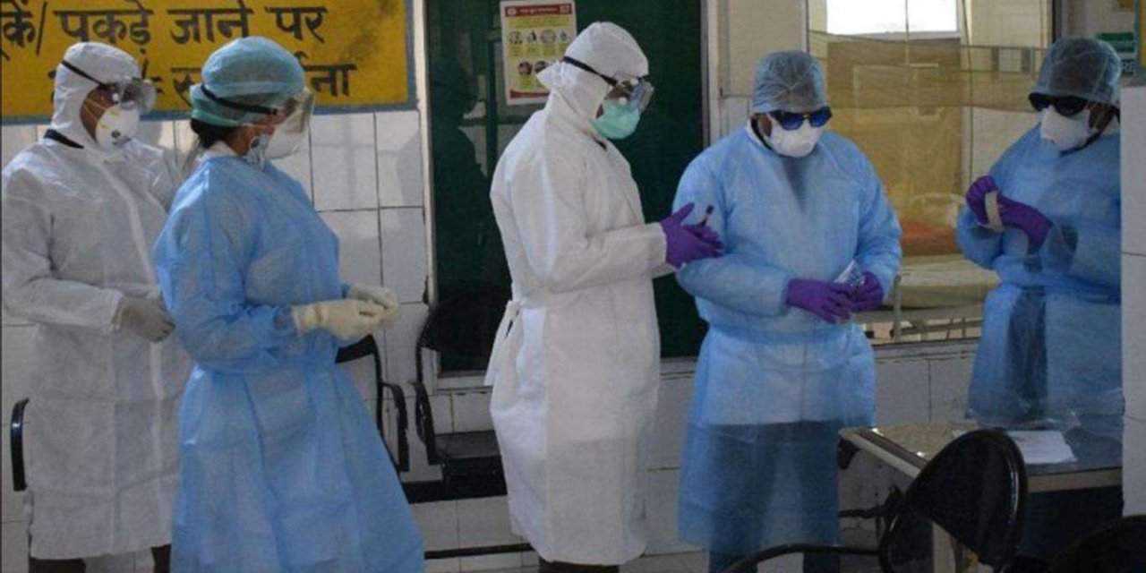 Hindistan'da Coronavirus nedeniyle 816 kişi daha öldü