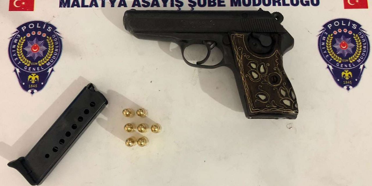 Malatya'da çok sayıda silah ve uyuşturucu madde ele geçirildi