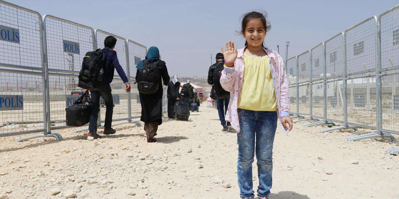 414 bini aşkın Suriyeli gönüllü olarak ülkesine döndü