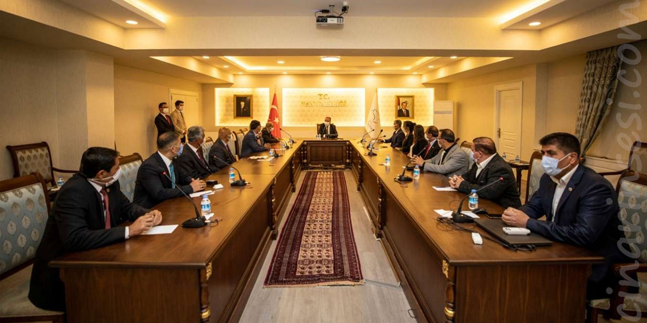 Van'da 19 Ekim Muhtarlar Günü törenle kutlandı