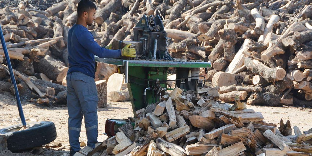 Oduncu esnafından vatandaşlara ‘kış öncesi odun alın’ çağrısı
