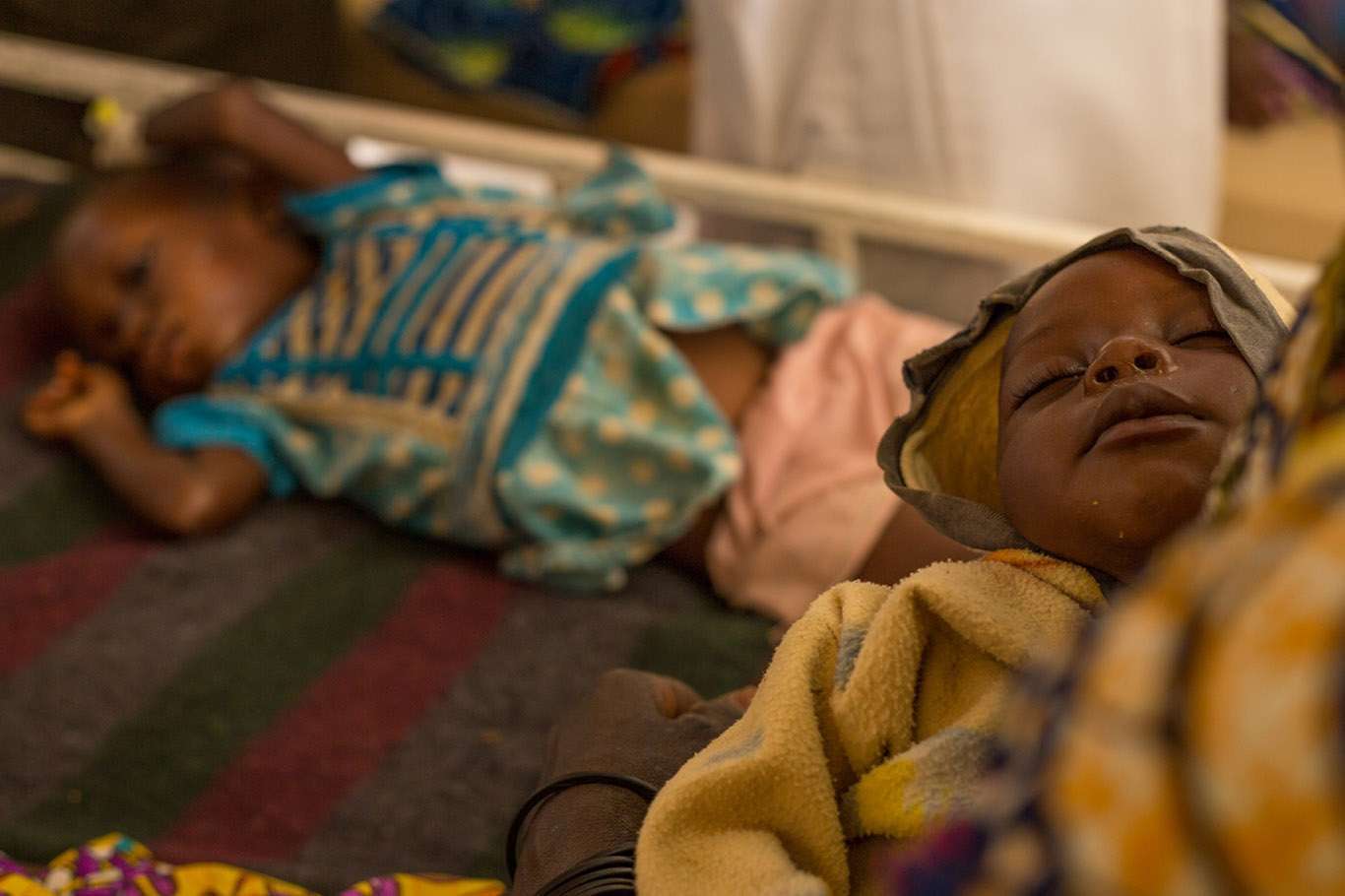 Li Nîjeryayê bi hezaran zarok bi tayê ketin