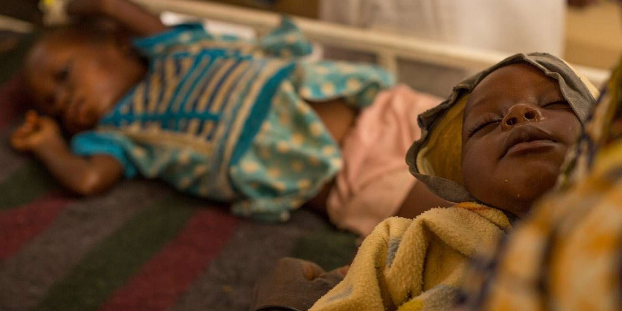 Nijerya'da binlerce çocuk sıtmaya yakalandı