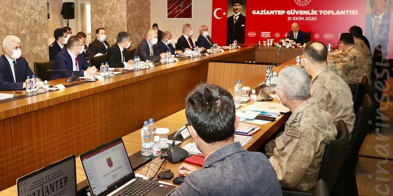 Bakan Soylu Gaziantep'te güvenlik toplantısına katıldı