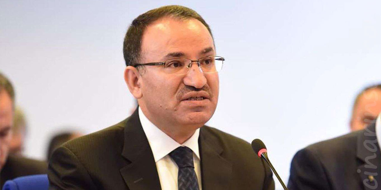 Bozdağ'dan Macron'a İslâm ve Müslüman düşmanlığı tepkisi