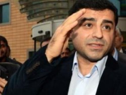 BDP heyeti İmralı'ya gitti