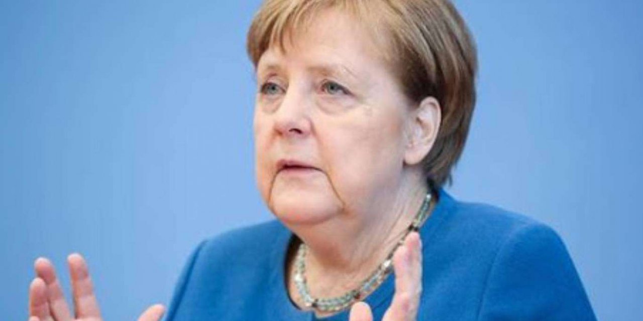 Merkel, Covid-19 salgınında Almanya'yı zor günlerin beklediğini açıkladı