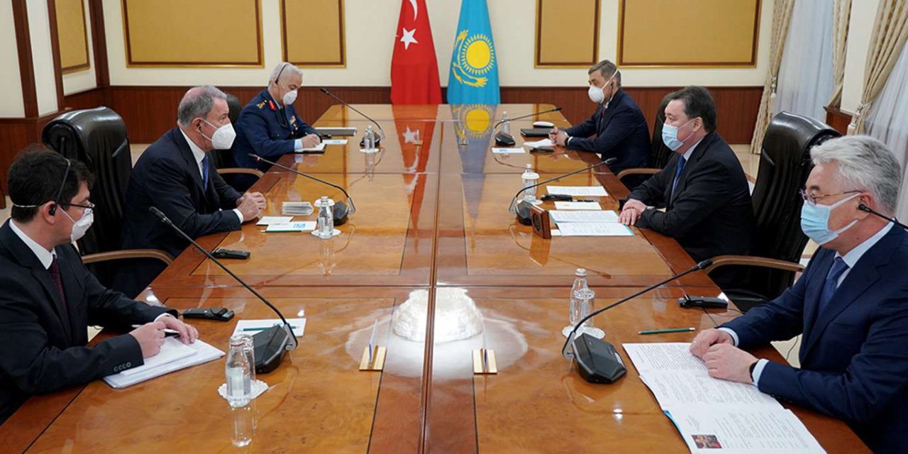 Milli Savunma Bakan Akar, Kazakistan Başbakanı Mamin ile görüştü