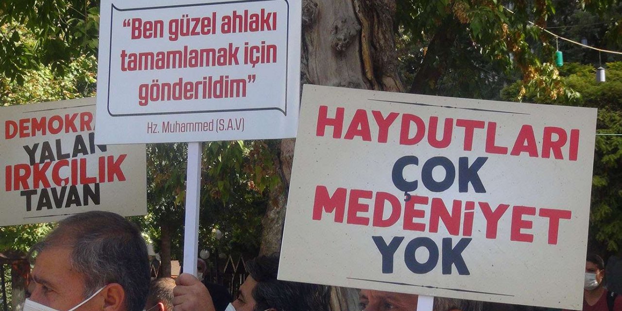 İslam düşmanı Macron Adıyaman'da telin edildi