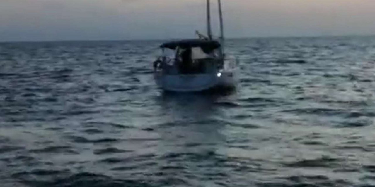 Muğla açıklarında 12 düzensiz göçmen kurtarıldı
